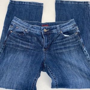 Women’s wrangler blue jeans size 10 petite